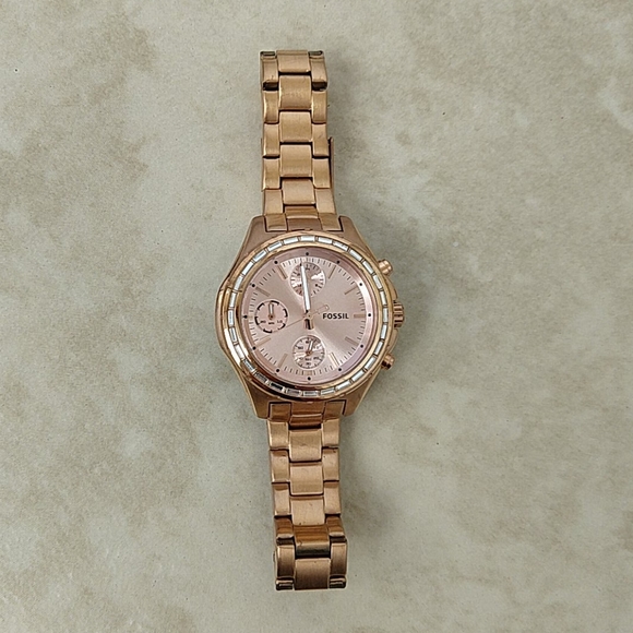 Fossil Watch - Picture 2 of 8